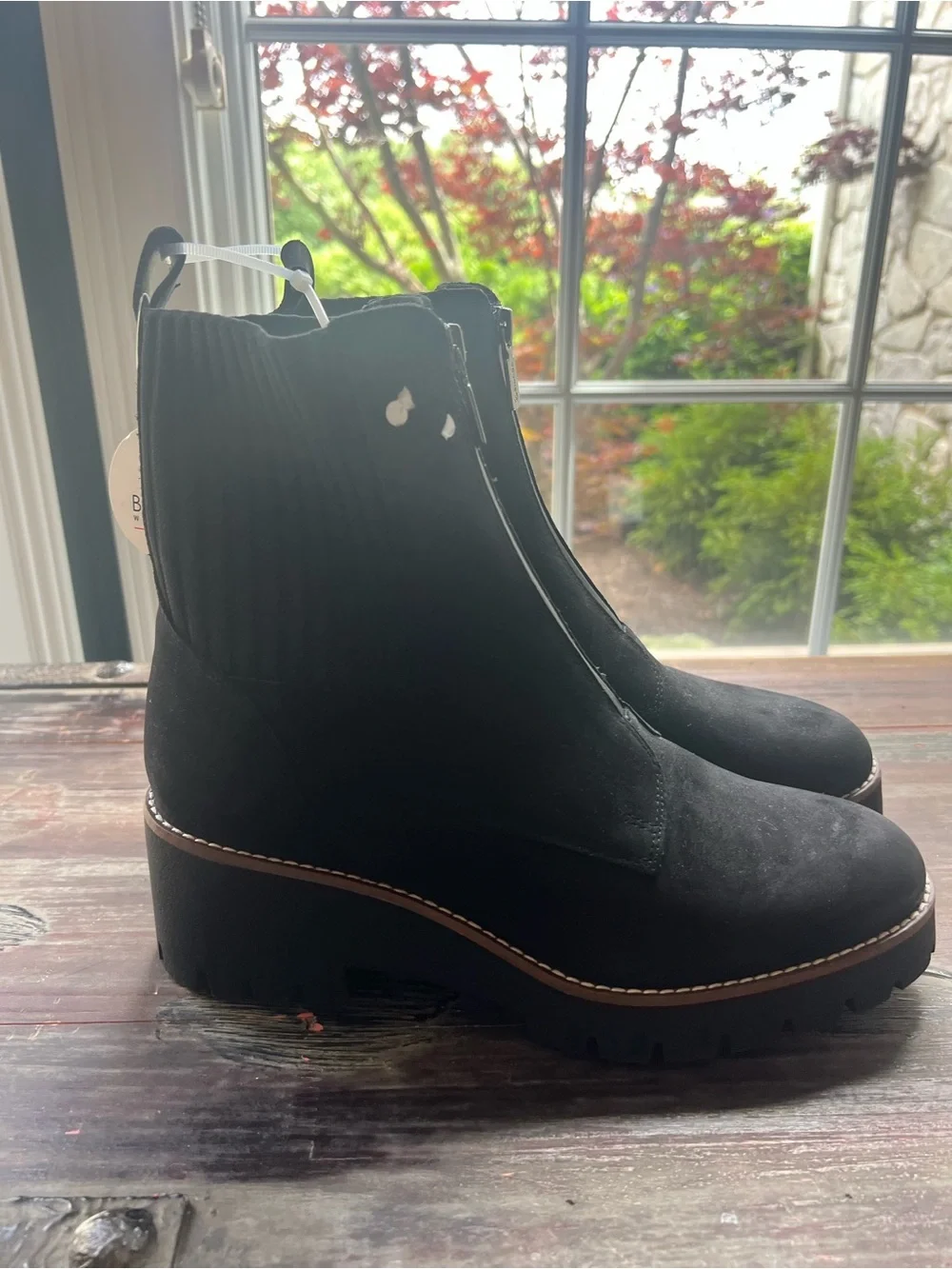 Blondo Danika Waterproof Bootie size 10